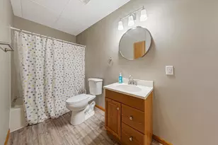 945 Rice St, Faribault, MN 55021 - Photo 36