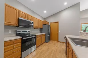 945 Rice St, Faribault, MN 55021 - Photo 14