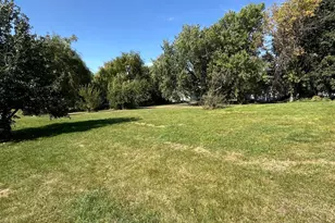 1102 Box Elder St, Mountain Lake, MN 56159 - Photo 10