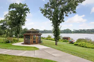 1900 Rush Lake Trl, New Brighton, MN 55112 - Photo 52