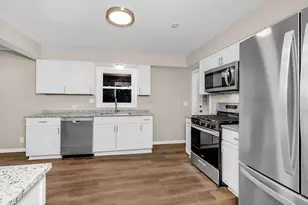 1925 Walsh Ln, Mendota Heights, MN 55118 - Photo 18