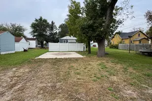 604 9th St N, Wahpeton,  58075 - Photo 22