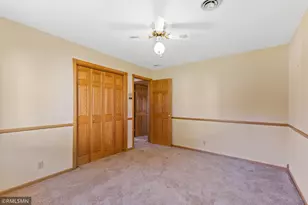 998 Kohlman Ct, Maplewood, MN 55109 - Photo 34