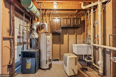 998 Kohlman Court, Maplewood, MN 55109 - Photo 48