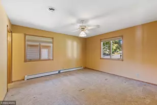 998 Kohlman Ct, Maplewood, MN 55109 - Photo 30