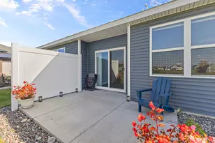 12503 Waterside Ct, Rogers, MN 55374 - Photo 4