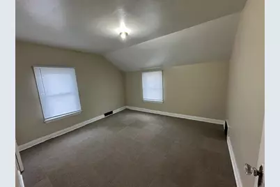 607 10th Avenue SW, Austin, MN 55912 - Photo 8