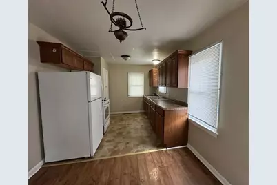 607 10th Avenue SW, Austin, MN 55912 - Photo 10