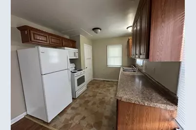 607 10th Avenue SW, Austin, MN 55912 - Photo 12