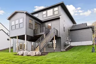 9511 Eagle Ridge Rd, Chanhassen, MN 55317 - Photo 58