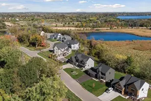 9511 Eagle Ridge Rd, Chanhassen, MN 55317 - Photo 60