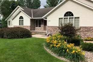 105 Hennepin Ave N, Glencoe, MN 55336 - Photo 2