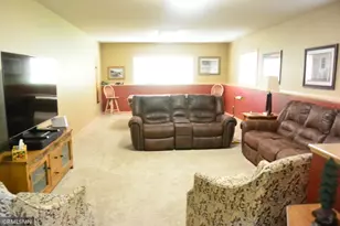 105 Hennepin Ave N, Glencoe, MN 55336 - Photo 32