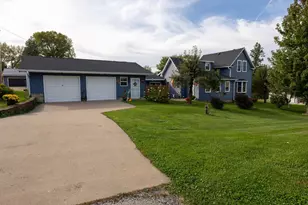 42673 Co Rd 12, Dakota, MN 55925 - Photo 2