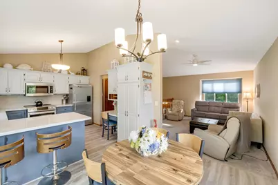 19353 Eureka Court, Farmington, MN 55024 - Photo 6