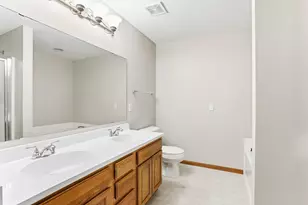 15854 Frisian Ln, Apple Valley, MN 55124 - Photo 16