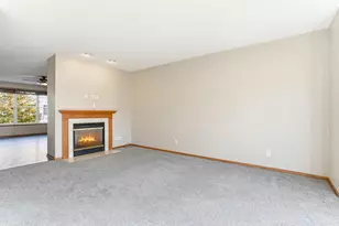 15854 Frisian Ln, Apple Valley, MN 55124 - Photo 4