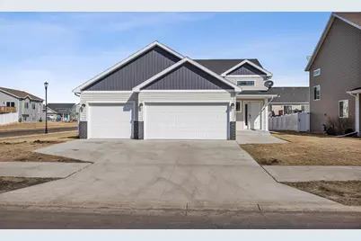 5891 59th Avenue S, Fargo, ND 58104 - Photo 1