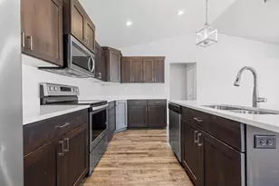 5891 59th Ave S, Fargo, ND 58104 - Photo 4