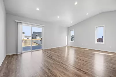 5891 59th Avenue S, Fargo, ND 58104 - Photo 8