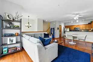 324 Willoughby Way W, Minnetonka, MN 55305 - Photo 2