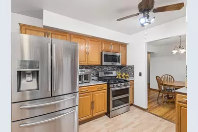 2700 64th Avenue N, Brooklyn Center, MN 55430 - Photo 10