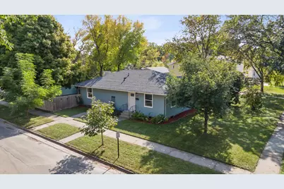 205 10th Avenue S, Moorhead, MN 56560 - Photo 1