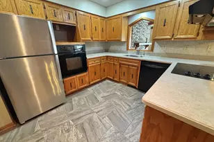 403 N Minnesota St, Marshall, MN 56258 - Photo 4