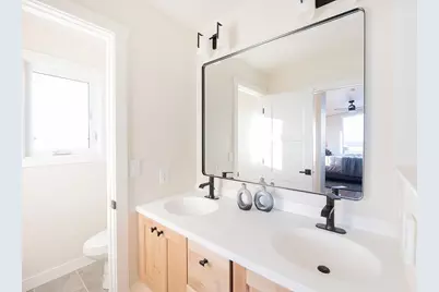 114-116 E Lakeview Drive, Silver Bay, MN 55614 - Photo 40