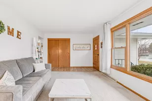 2403 Inca Ln, New Brighton, MN 55112 - Photo 4