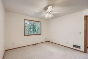 38125 Fieldstone Dr, North Branch, MN 55056 - Photo 14