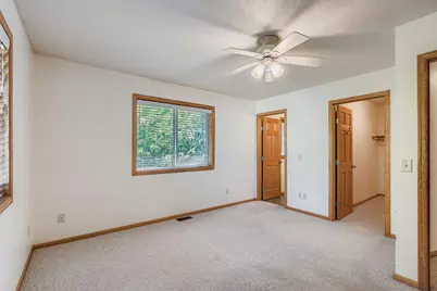 38125 Fieldstone Drive, North Branch, MN 55056 - Photo 8