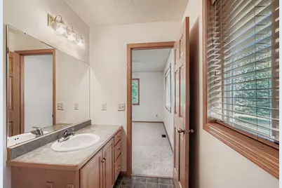 38125 Fieldstone Drive, North Branch, MN 55056 - Photo 12