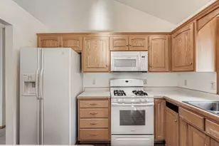 38125 Fieldstone Dr, North Branch, MN 55056 - Photo 22