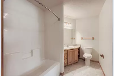 38125 Fieldstone Drive, North Branch, MN 55056 - Photo 16