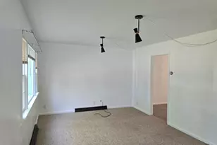 911 7th St, International Falls, MN 56649 - Photo 12