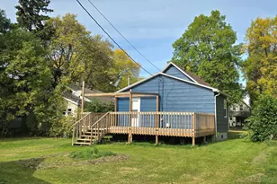 911 7th St, International Falls, MN 56649 - Photo 8