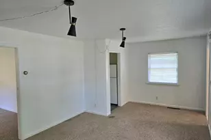 911 7th St, International Falls, MN 56649 - Photo 14