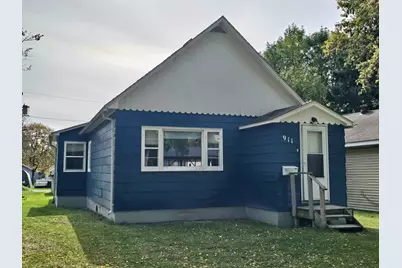 911 7th Street, International Falls, MN 56649 - Photo 1