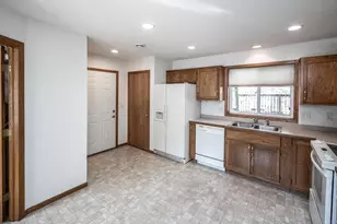 109 Oak St, Farmington, MN 55024 - Photo 8