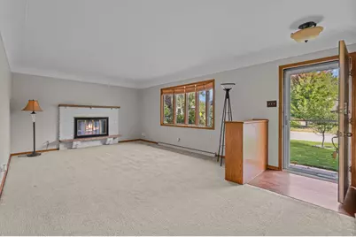 1244 Highview Drive, New Brighton, MN 55112 - Photo 6