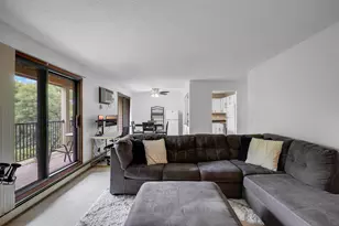 5607 Green Cir Dr, Minnetonka, MN 55343 - Photo 4