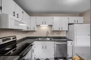 5607 Green Cir Dr, Minnetonka, MN 55343 - Photo 8