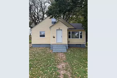 606 E Main Street, Marshall, MN 56258 - Photo 1