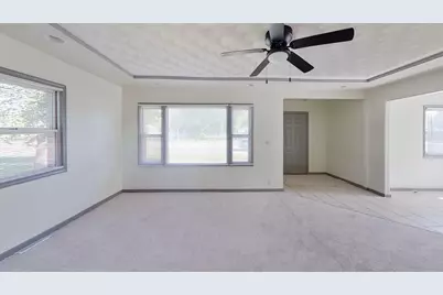 606 E Main Street, Marshall, MN 56258 - Photo 40