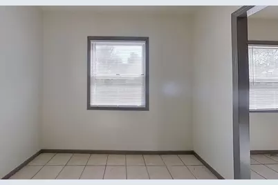 606 E Main Street, Marshall, MN 56258 - Photo 32