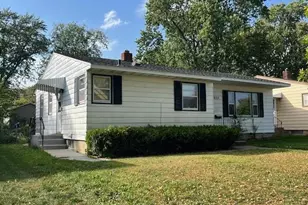 935 31st Ave N, Saint Cloud, MN 56303 - Photo 2