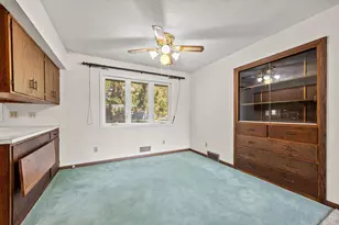 202 8th Street W, Winthrop, MN 55396 - Photo 16