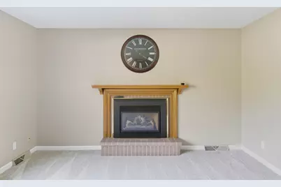 221 Crestwood Drive, North Mankato, MN 56003 - Photo 10