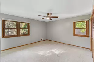 221 Crestwood Dr, North Mankato, MN 56003 - Photo 16